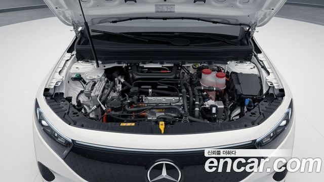 Mercedes-Benz EQB (X243) EQB300 4MATIC Progressive 2026 — фото 6