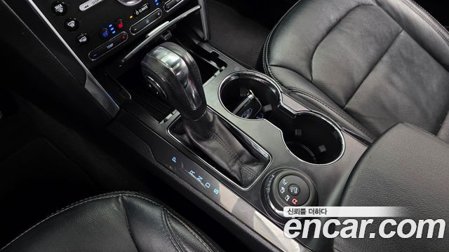 Ford Explorer 2.3 Limited 4WD 5th 2018 — фото 9