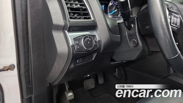 Ford Explorer 2.3 Limited 4WD 5th 2018 — фото 19