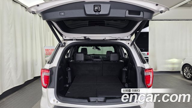 Ford Explorer 2.3 Limited 4WD 5th 2018 — фото 20