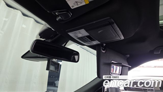 Ford Explorer 2.3 Limited 4WD 5th 2018 — фото 29