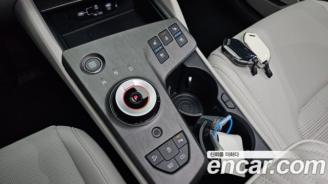 Kia Sportage (V) Gasoline 1.6 Turbo 2WD Signature 2025 — фото 9
