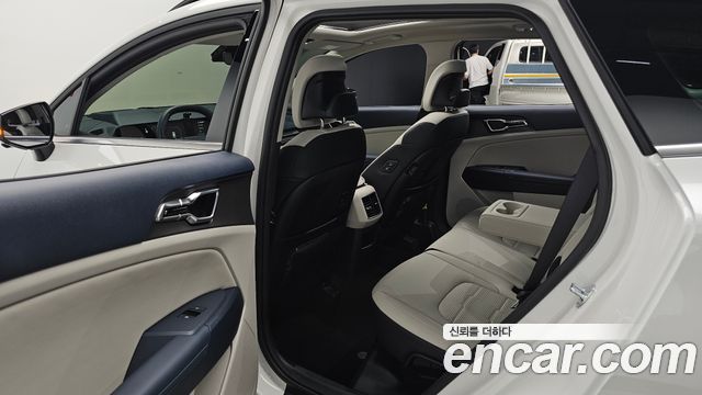 Kia Sportage (V) Gasoline 1.6 Turbo 2WD Signature 2025 — фото 12