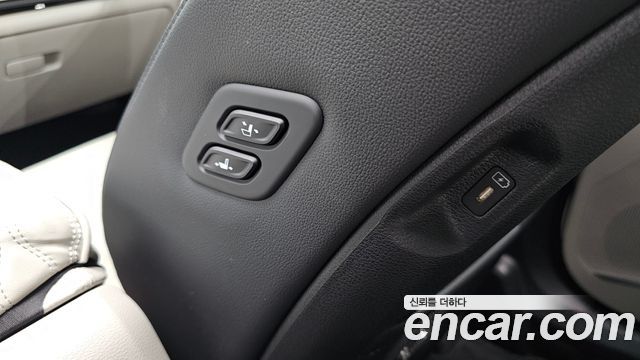 Kia Sportage (V) Gasoline 1.6 Turbo 2WD Signature 2025 — фото 34