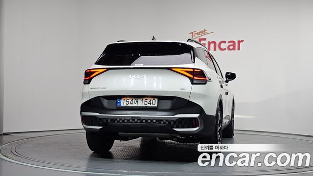 Kia Sportage Hybrid (V) Signature Gravity 2WD 2023 — фото 4