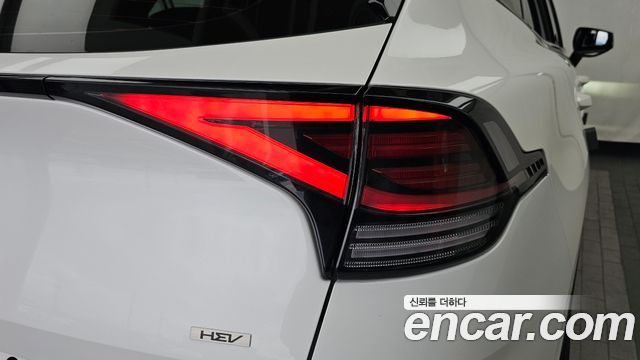 Kia Sportage Hybrid (V) Signature Gravity 2WD 2023 — фото 23