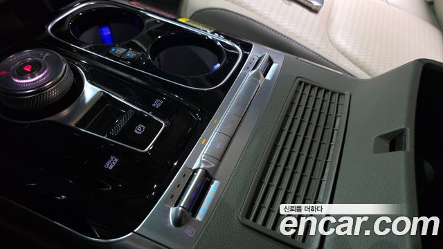 Kia Carnival (IV) Gasoline 9-Seater Hi-Limousine Signature 2023 — фото 27