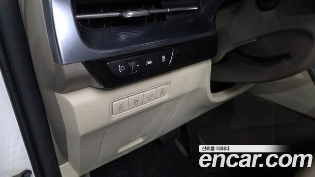 Kia Carnival (IV) Gasoline 9-Seater Hi-Limousine Signature 2023 — фото 40