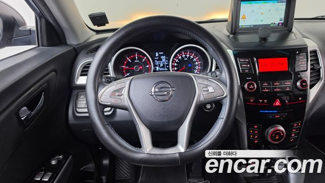 KG Mobility (SsangYong) Tivoli Diesel VX 2WD 2016 — фото 13