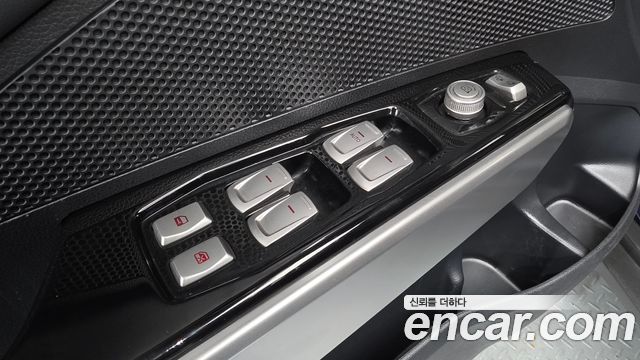 KG Mobility (SsangYong) Tivoli Diesel VX 2WD 2016 — фото 17