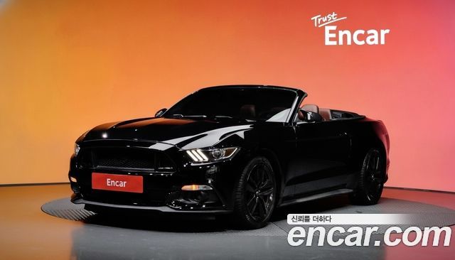 Ford Mustang Convertible