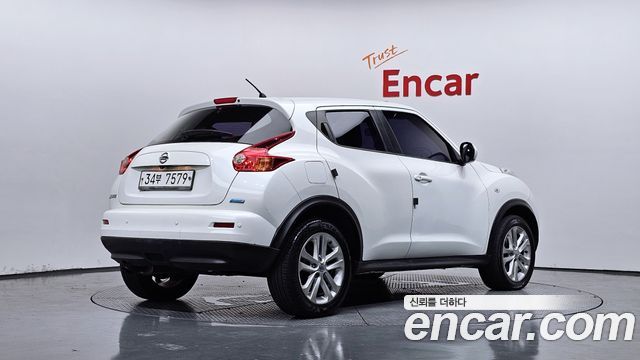 Nissan Juke 1.6 SV F15 2014 — фото 2