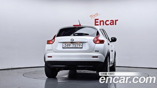 Nissan Juke 1.6 SV F15 2014 — фото 4