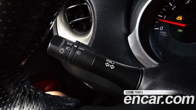Nissan Juke 1.6 SV F15 2014 — фото 16