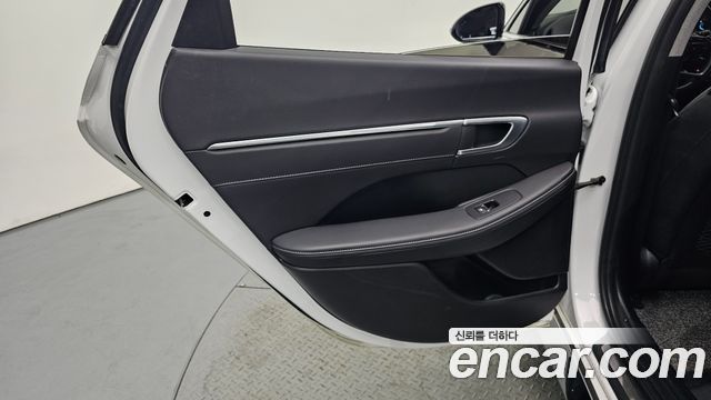 Hyundai Sonata (DN8) 2.0 LPG Premium Plus 2022 — фото 31