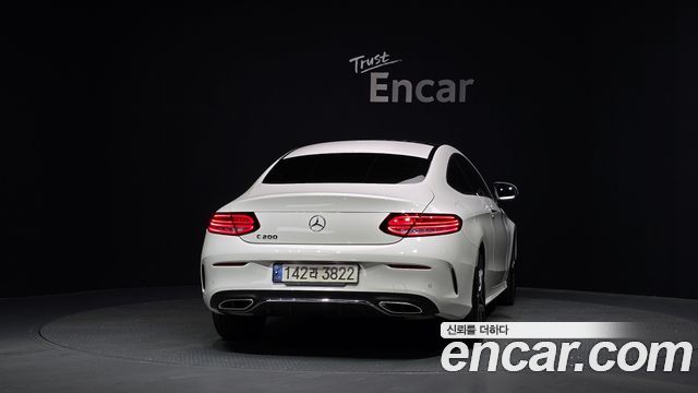 Mercedes-Benz C-Class (W205) C200 Coupe 2021 — фото 4