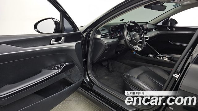 Kia K5 (III) 2.0 Trendy 2023 — фото 10