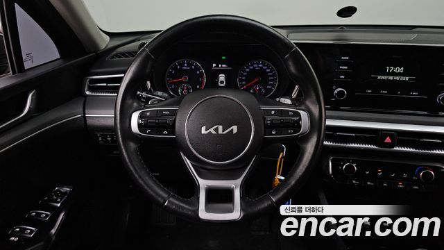 Kia K5 (III) 2.0 Trendy 2023 — фото 17