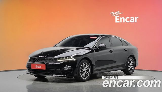 Kia K5 (III) 2.0 Trendy 2023 — фото 1