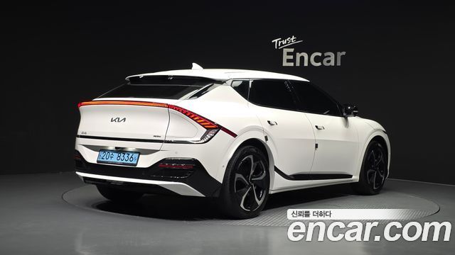 Kia EV6 Long Range GT Line 2022 — фото 2