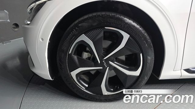 Kia EV6 Long Range GT Line 2022 — фото 5