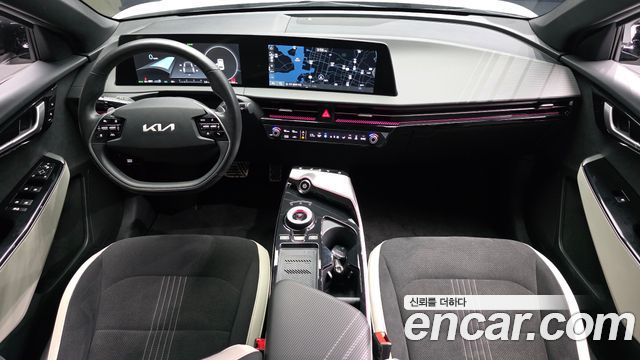 Kia EV6 Long Range GT Line 2022 — фото 7