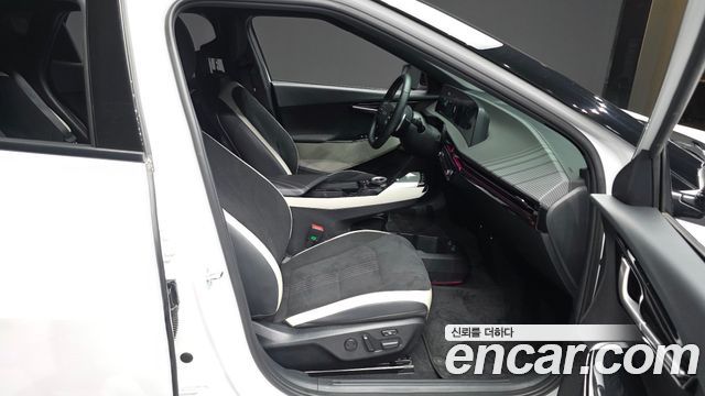 Kia EV6 Long Range GT Line 2022 — фото 11