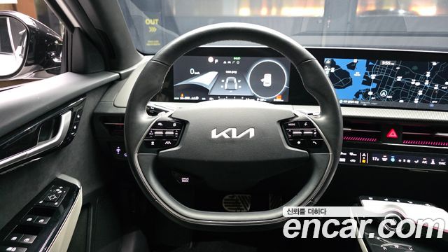 Kia EV6 Long Range GT Line 2022 — фото 13