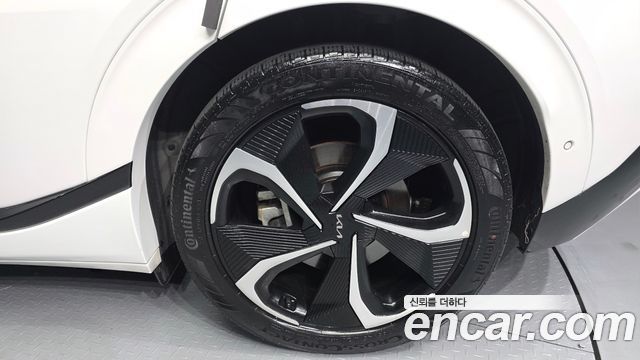 Kia EV6 Long Range GT Line 2022 — фото 21