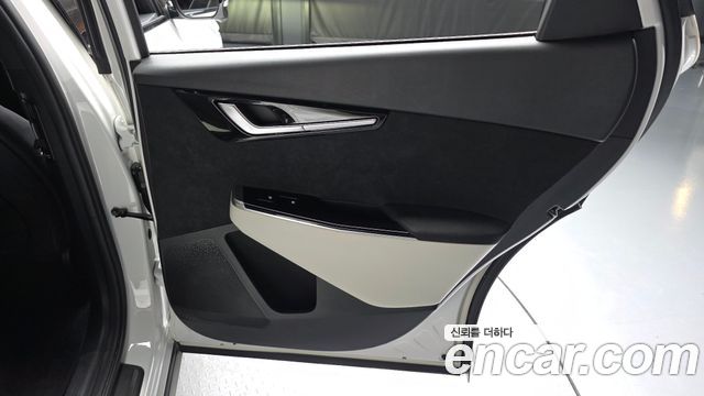 Kia EV6 Long Range GT Line 2022 — фото 25