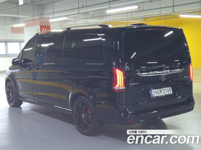 Mercedes-Benz V-Class V300 CDI W447 2022 — фото 3