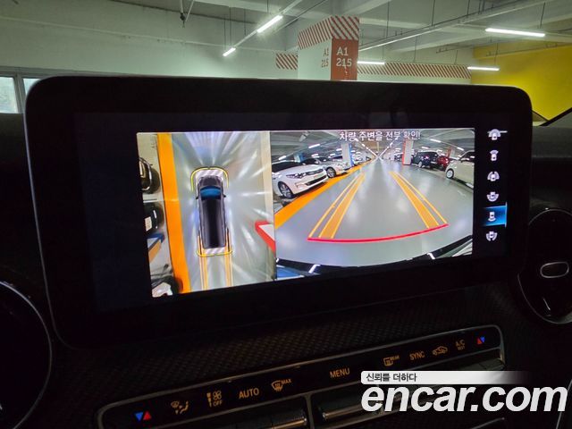 Mercedes-Benz V-Class V300 CDI W447 2022 — фото 19