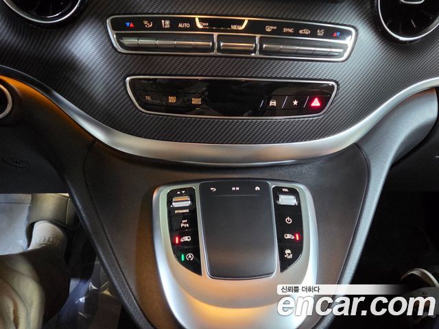Mercedes-Benz V-Class V300 CDI W447 2022 — фото 23