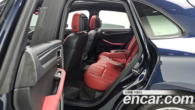 Porsche Macan 2.0 95B 2021 — фото 11