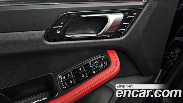 Porsche Macan 2.0 95B 2021 — фото 18