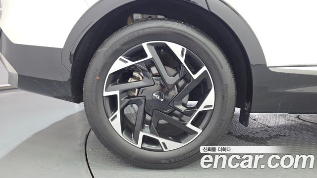Kia Sportage (V) LPG 2.0 2WD Signature 2024 — фото 5