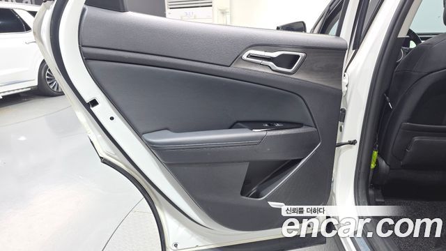 Kia Sportage (V) LPG 2.0 2WD Signature 2024 — фото 25