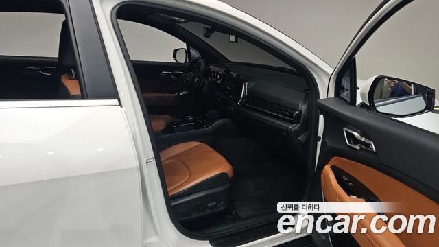Kia Sportage (V) Gasoline 1.6 Turbo 2WD Nobleless 2022 — фото 11