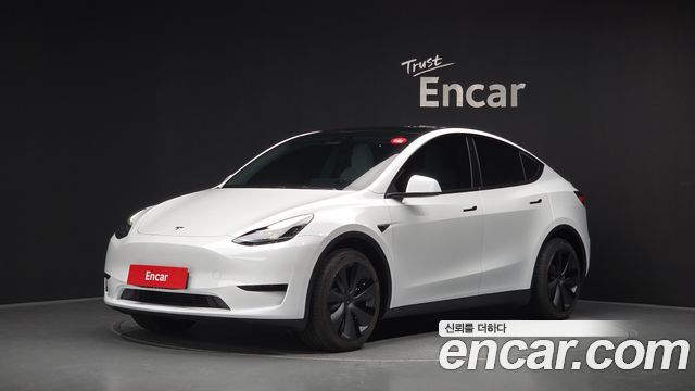 Tesla Model Y RWD