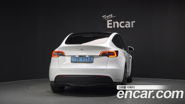 Tesla Model Y RWD 2023 — фото 4