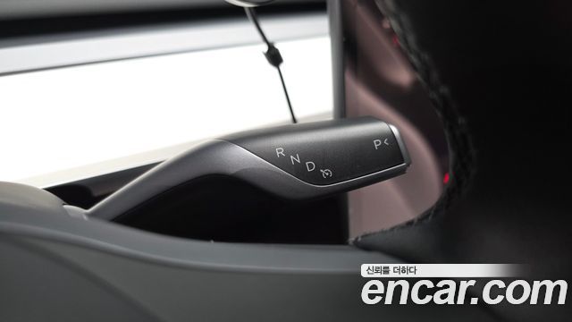 Tesla Model Y RWD 2023 — фото 9