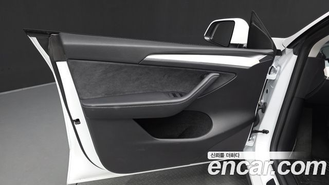 Tesla Model Y RWD 2023 — фото 24