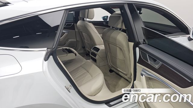 Audi A7 (4K) 45 TDI Quattro Premium 2022 — фото 16