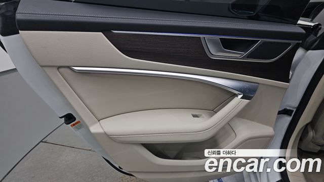 Audi A7 (4K) 45 TDI Quattro Premium 2022 — фото 31