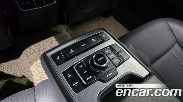 Genesis G80 3.3 GDI AWD Luxury 2019 — фото 19