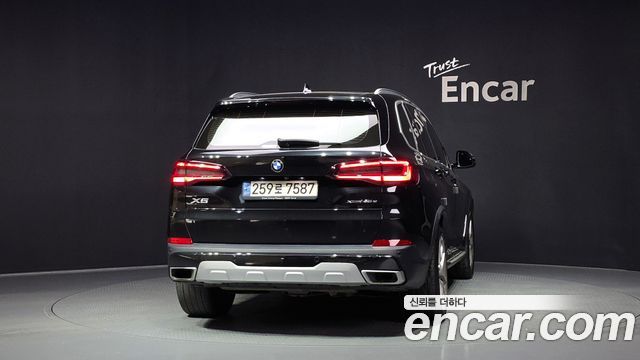 BMW X5 (G05) xDrive 45e xLine 2021 — фото 4