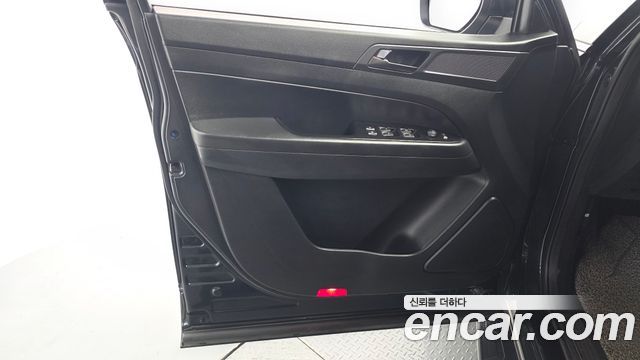 KG Mobility (SsangYong) Rexton Sports Diesel 2.2 2WD Prestige 2022 — фото 24