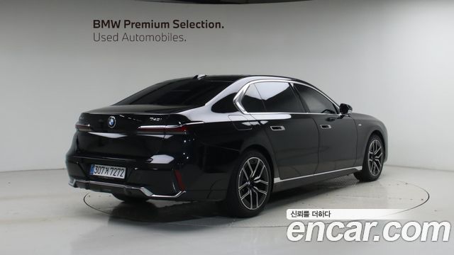 BMW 7 Series (G70) 740i xDrive M Sport Limited 2025 — фото 2