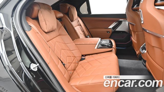 BMW 7 Series (G70) 740i xDrive M Sport Limited 2025 — фото 16