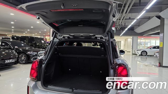 MINI Cooper S Countryman JCW 2nd 2024 — фото 9